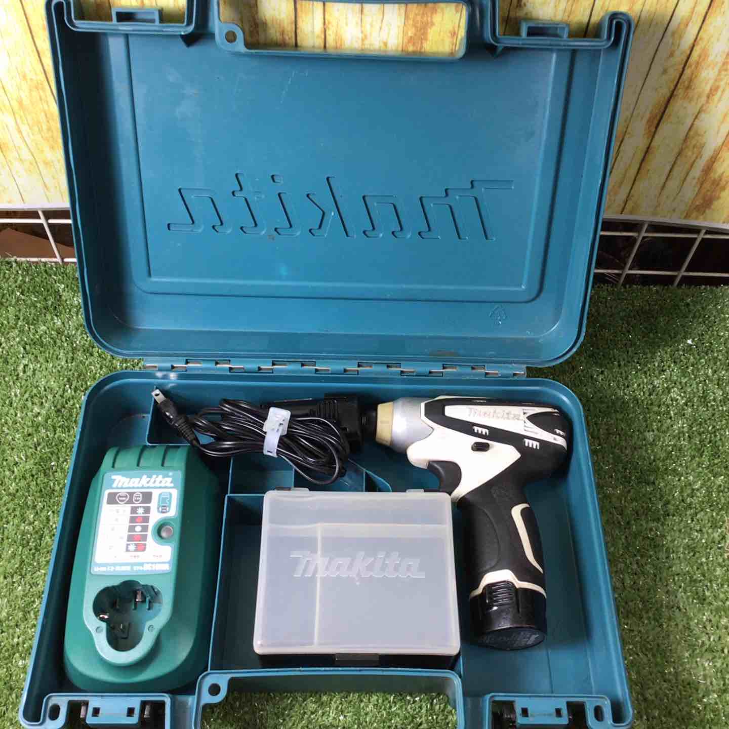【中古】☆マキタ(makita) コードレスインパクトドライバ TD090DWXW【川崎店】