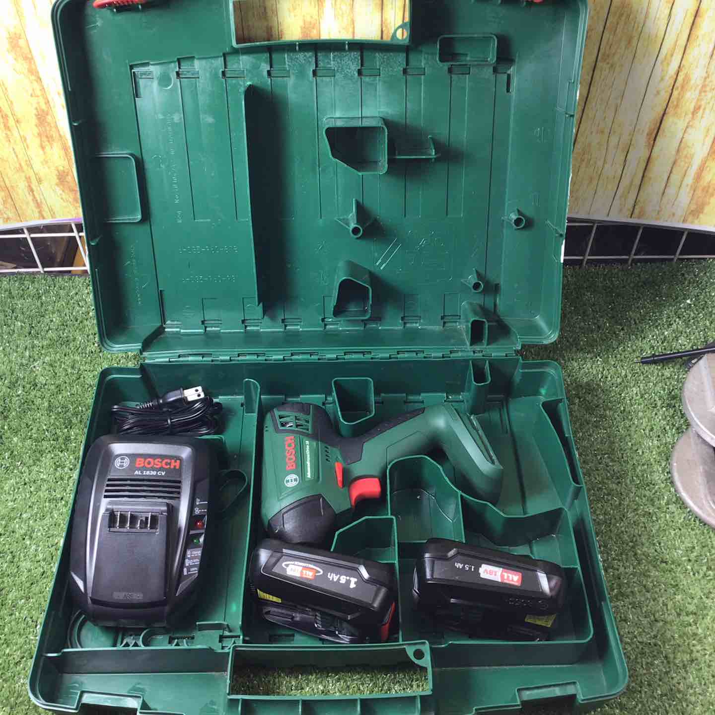 【中古】◇BOSCH コードレスインパクトドライバー IPD218J【川崎店】