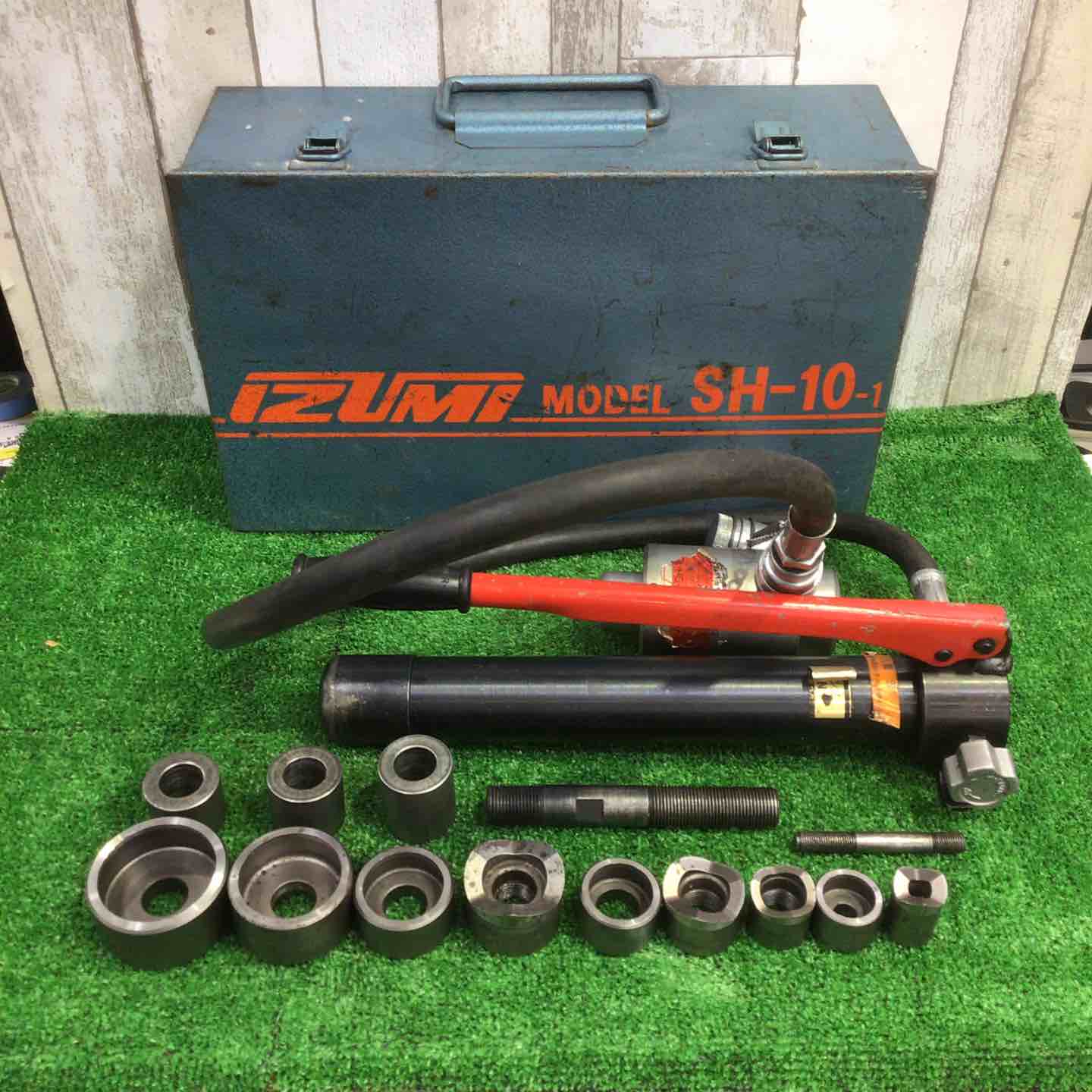 【中古】泉精器(IZUMI) 引きはなつ型油圧式パンチャ SH-10-1(揚水機HP-180N付)【町田店】
