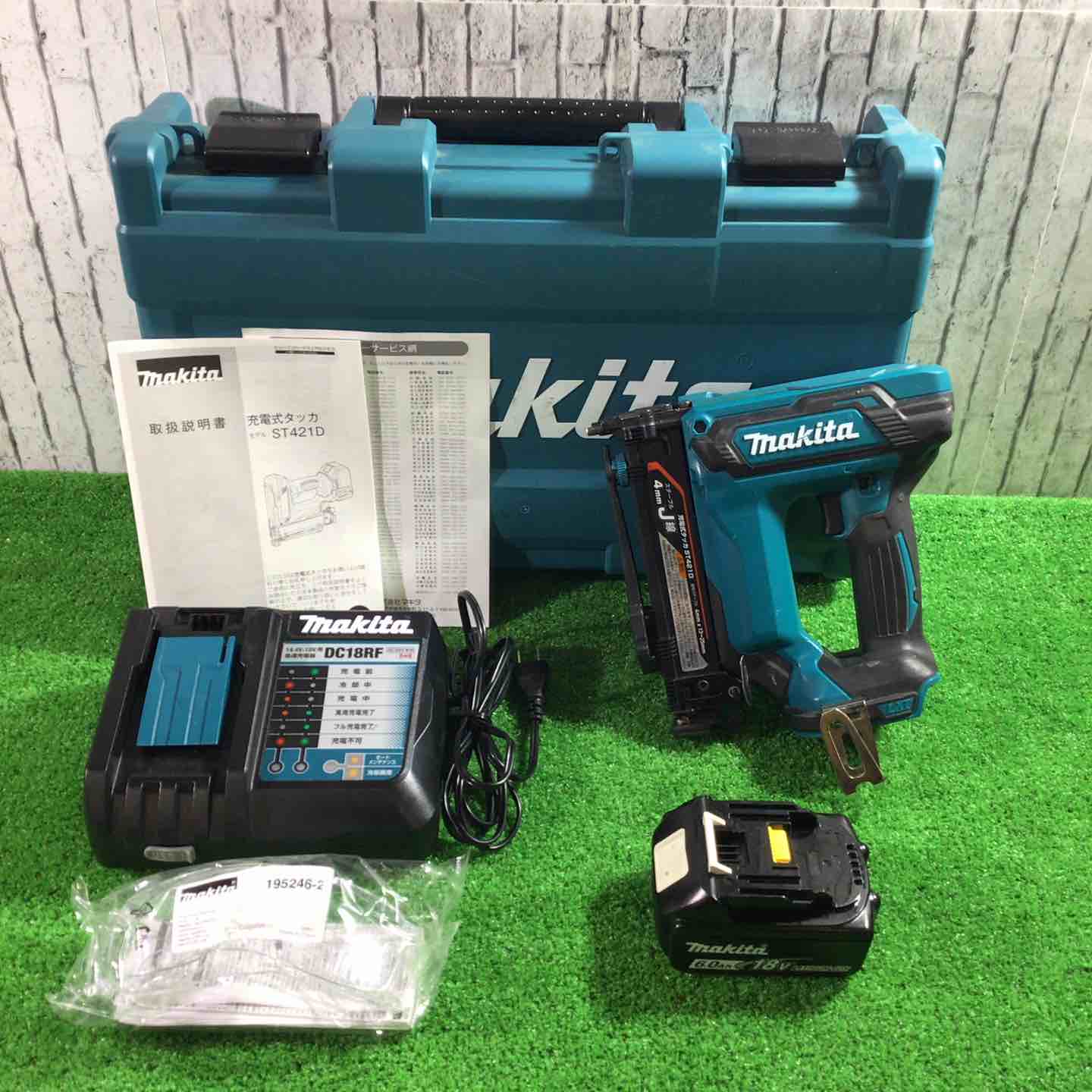 【中古】★マキタ(makita) コードレスタッカ ST421DRG【三角江店】