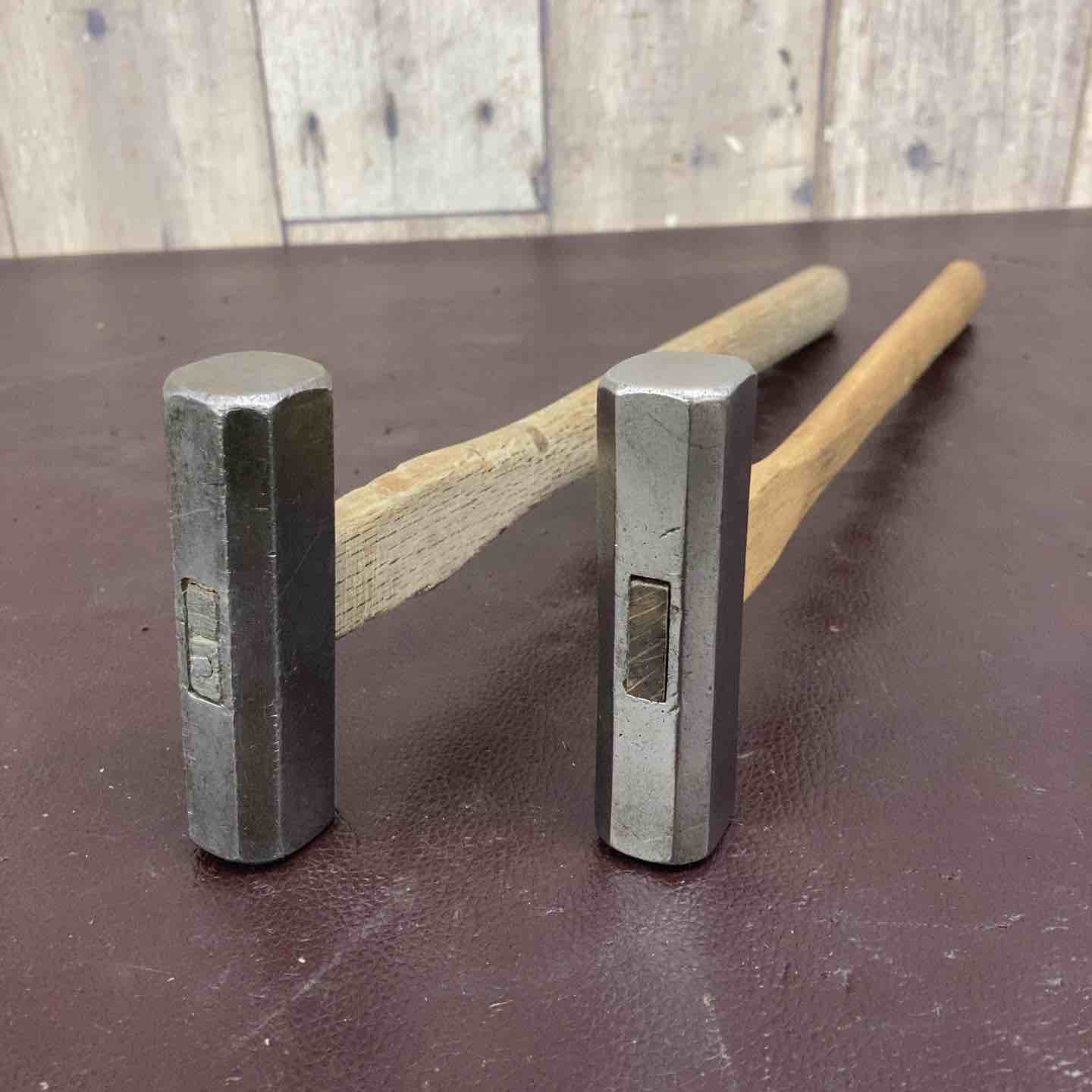 【中古】【中古品】 金鎚(げんのう/玄能) 菱貫(80匁) 丸十(〇十) 計2点まとめ 鑿・鉋・飛騨工物の具 他 【東大和店】