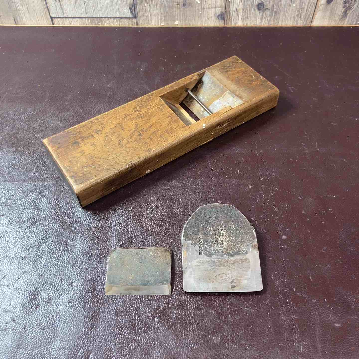 【中古】【中古品】 鉋(かんな) 三代目千代鶴 生生世世鶴貞秀作 瑞龍 鑿・宮大工御先棒 他 【東大和店】