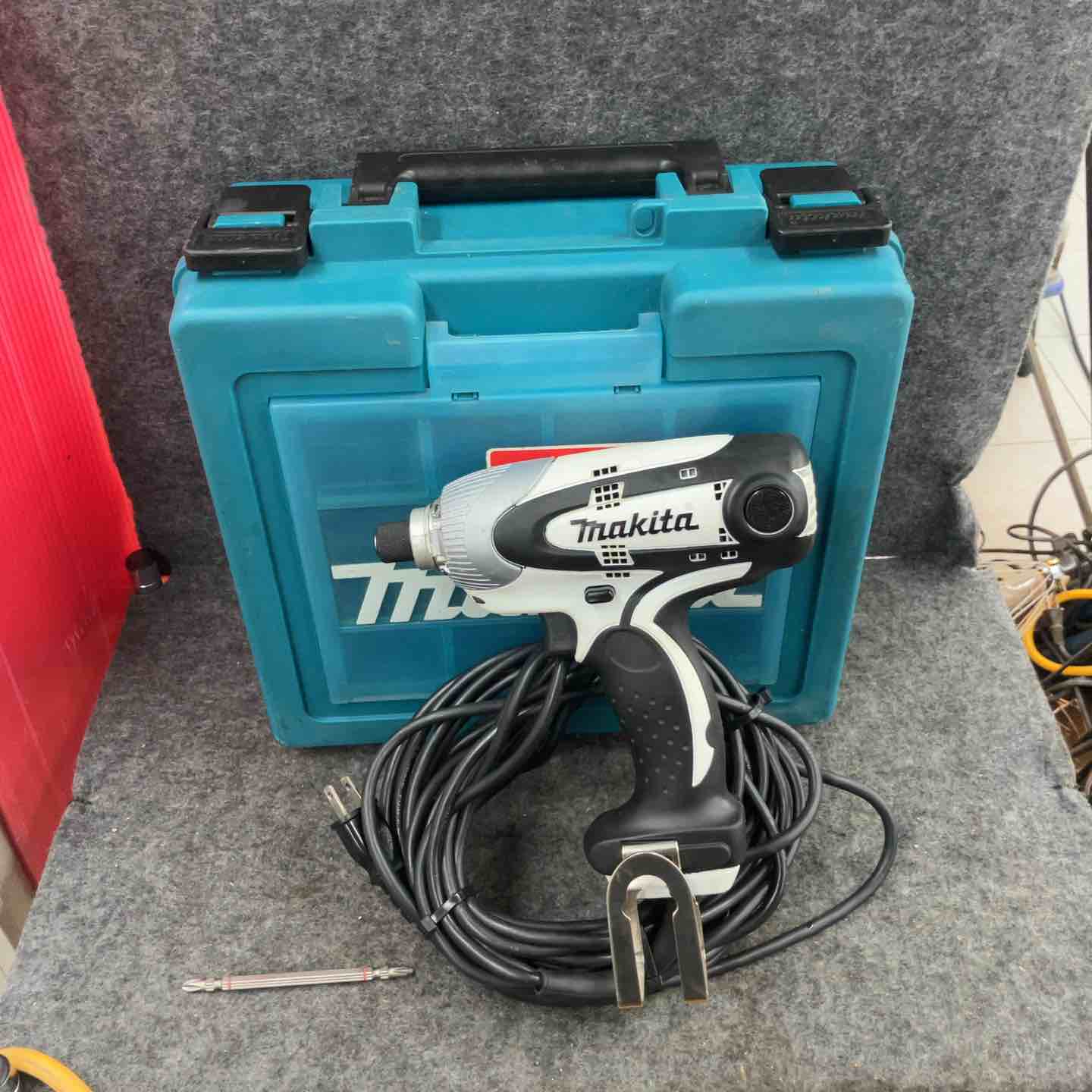 【中古】◇マキタ(makita) インパクトドライバ 6955SPKW【鴻巣店】