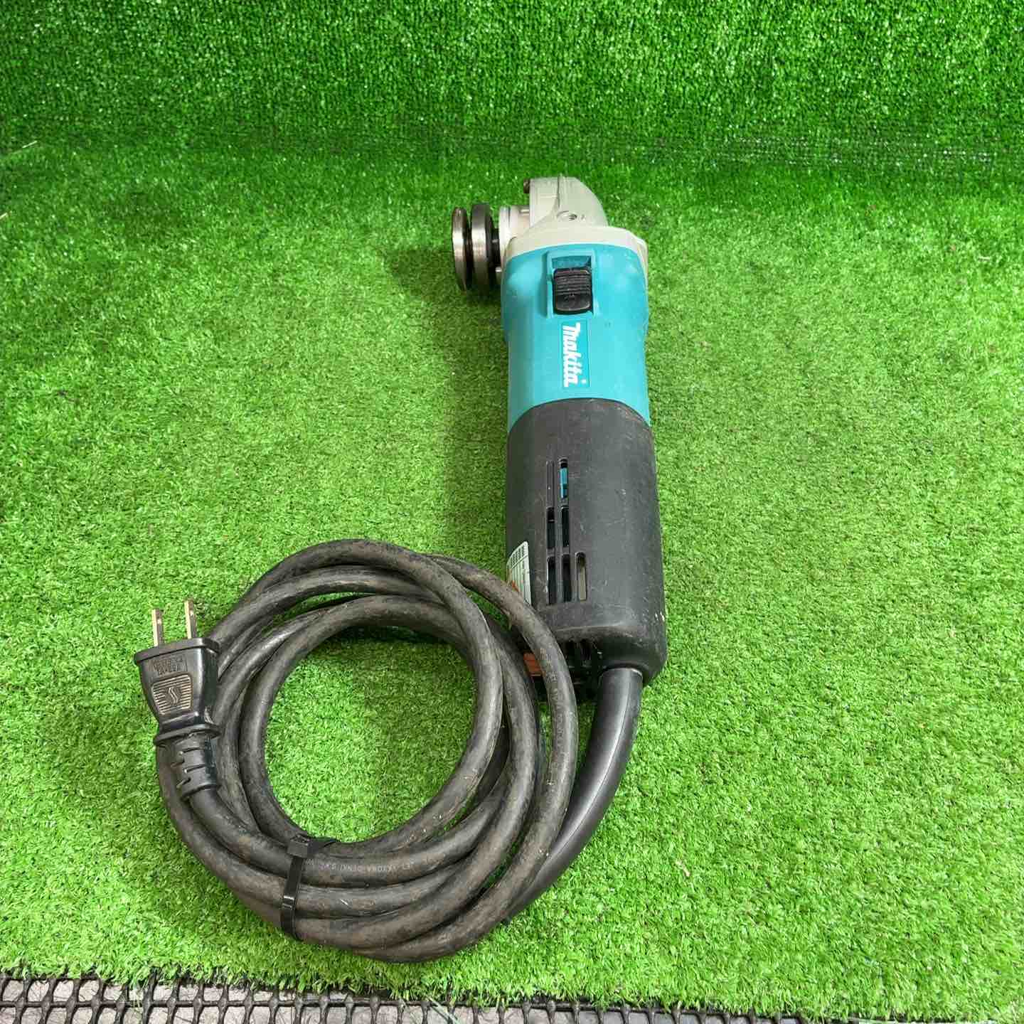 【中古】 マキタ(makita) 150粍陰電子ディスクグラインダ 9566CV【藤沢店】