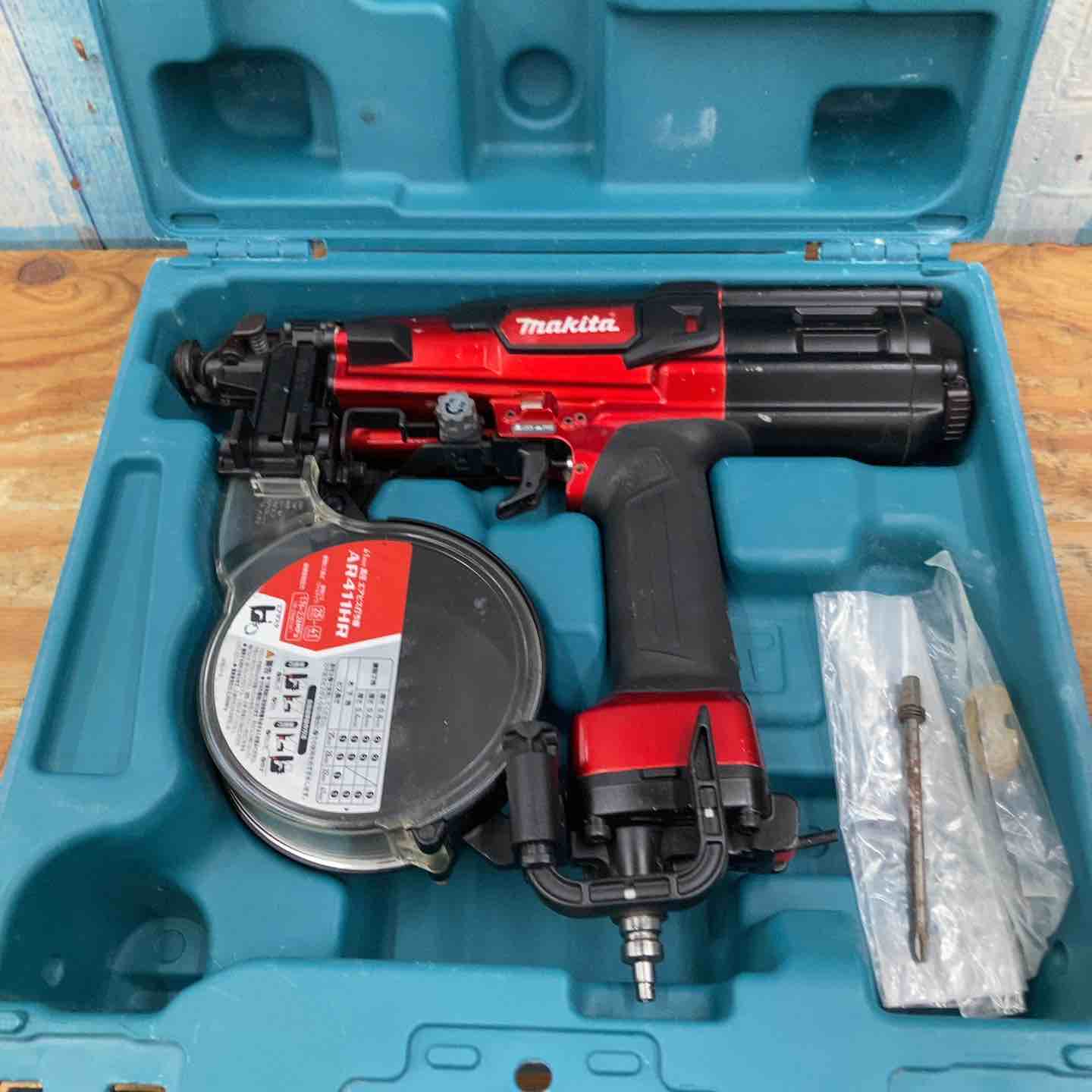 【中古】★マキタ(makita) 高圧大気圏螺旋釘打ち機 AR411HR【柏店】