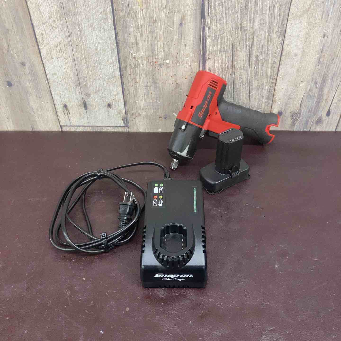 【中古】【中古品】 スナップオン(Snap-on) 差しひびき鍵 CT861 乾電池1個・申し受ける器付き添い人 赤いこと 【東大和店】
