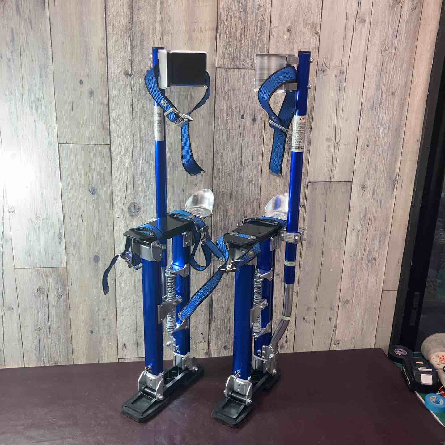 【中古】【中古美品】◇ドライウォールスティルト ペンキ塗り/ペンキ屋/位置づける用軽銀製うしろ紐物の具 青碧【東大和店】
