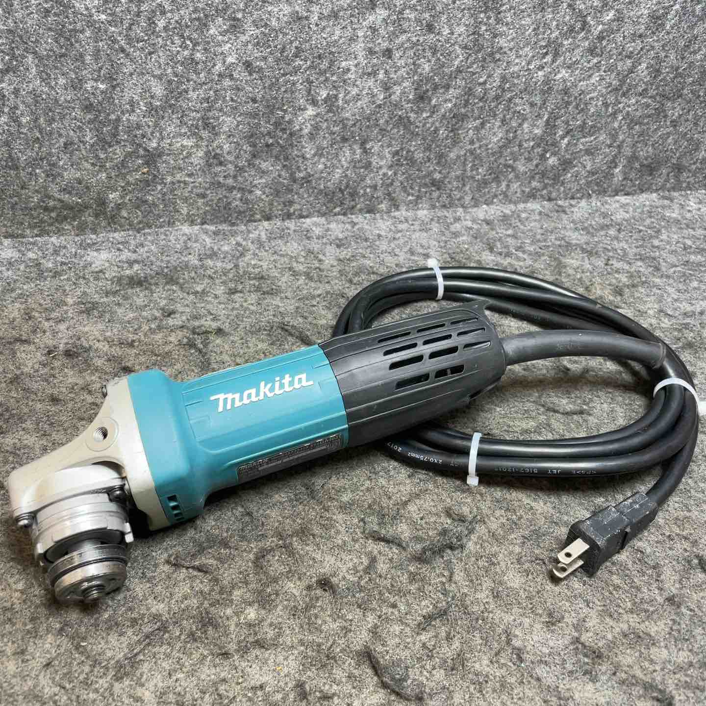 【中古】マキタ(makita) 100粍レコード盤粉砕機 GA4031【桶川店】