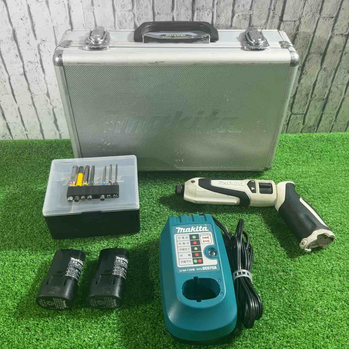 【中古】☆マキタ(makita) コードレスペンインパクトドライバ TD021DSW 7.2V フルセット 動作確認済【川口店】|アクトツール店