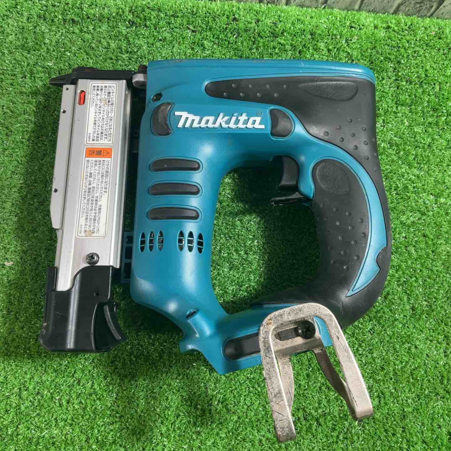 【中古】◇マキタ(makita) コードレスピンタッカ PT350DZ 14.4Ｖ 動くこと突きとめる済【三角江店】
