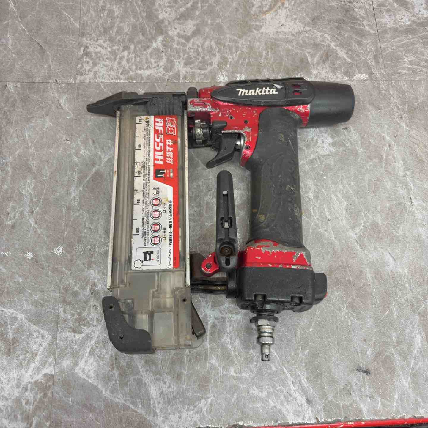 【中古】★マキタ(makita) 高圧フィニッシュネイラ AF551H【八潮店】