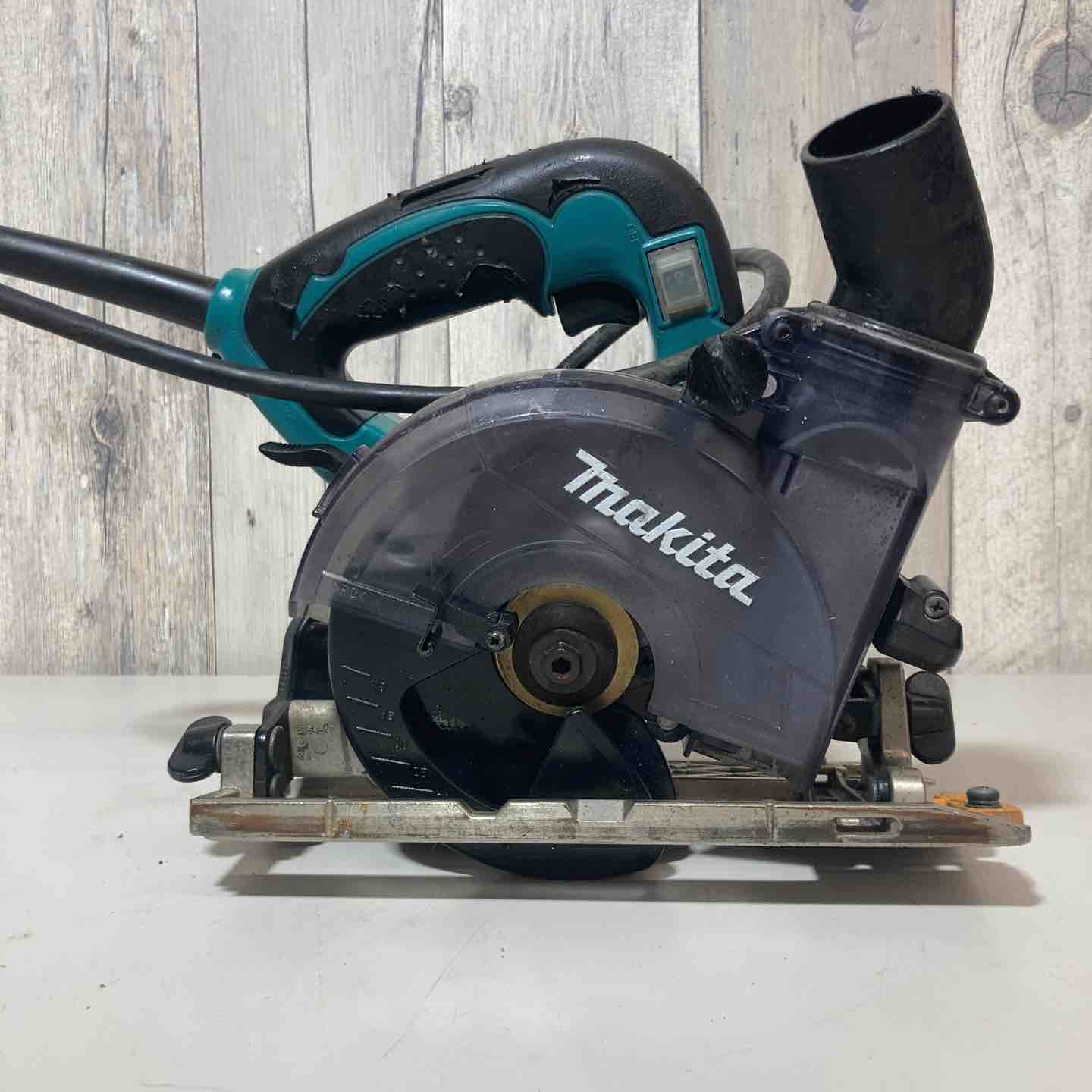 【中古】★マキタ(makita) 防じん丸のこ KS5000FX 軍事基地本来の形を損なうこと有り、吊りひも外膜破れ目有り【戸田店】