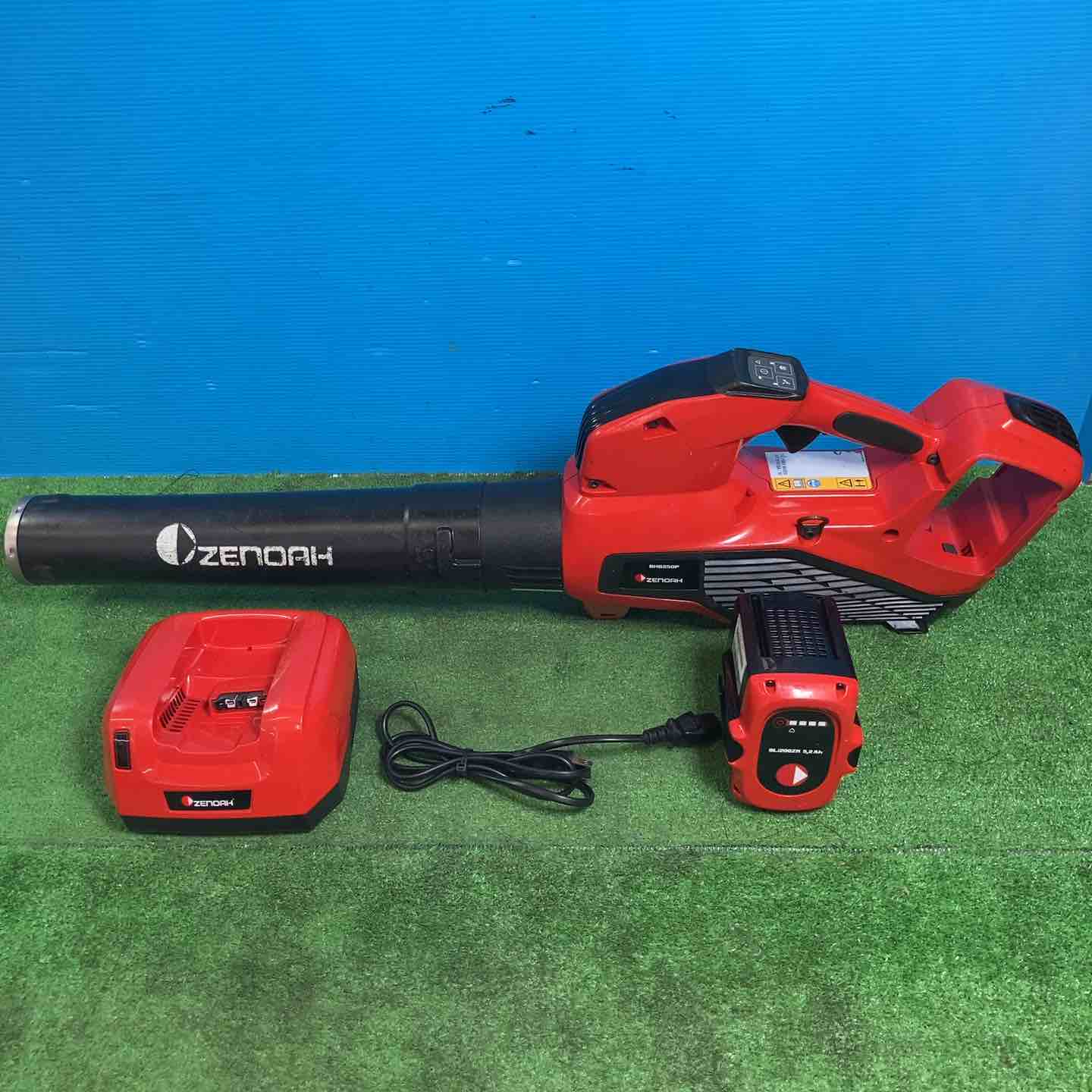 【中古】◇ゼノア(ZENOAH) コードレスブロワ BHB250P 蓄電池・申し受ける器付き添い人！【岩槻店】