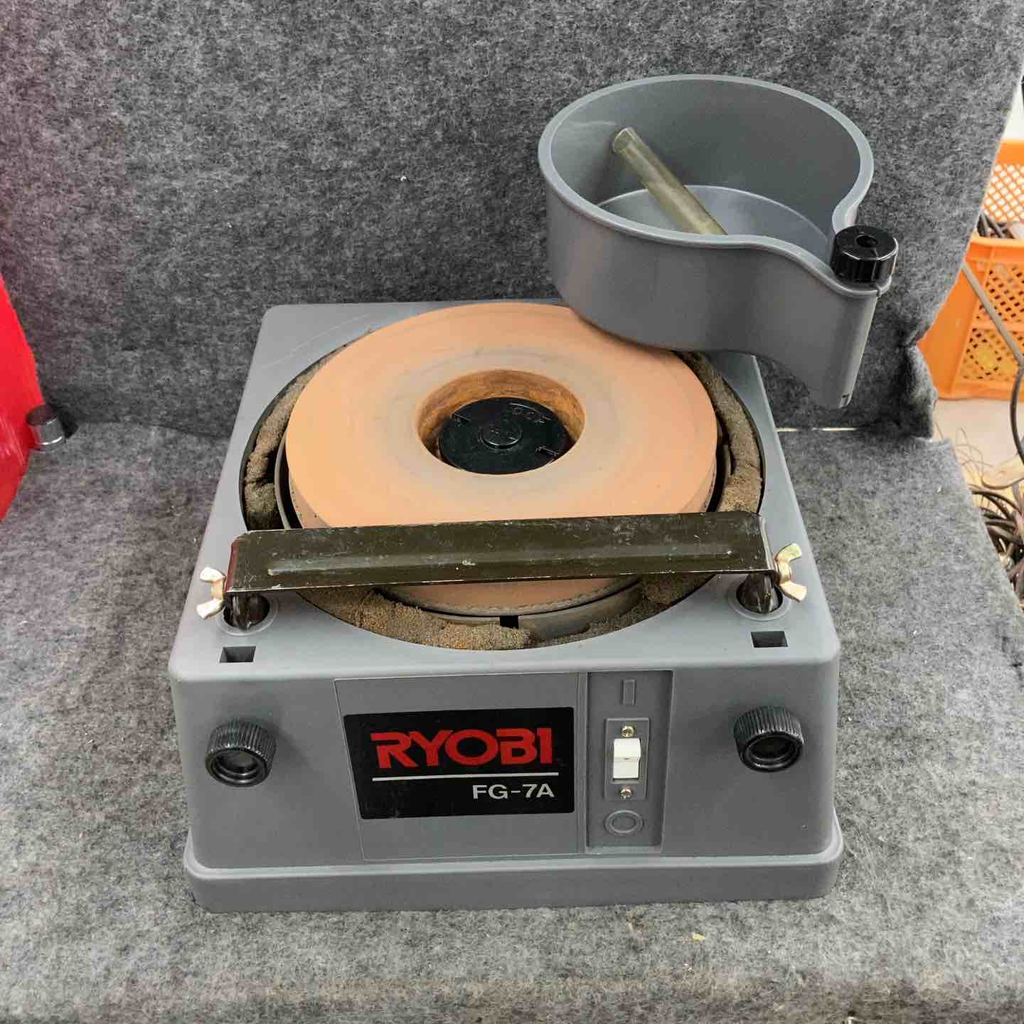【中古】◇リョービ(RYOBI) みがき上げる機 FG-7A【鴻巣店】