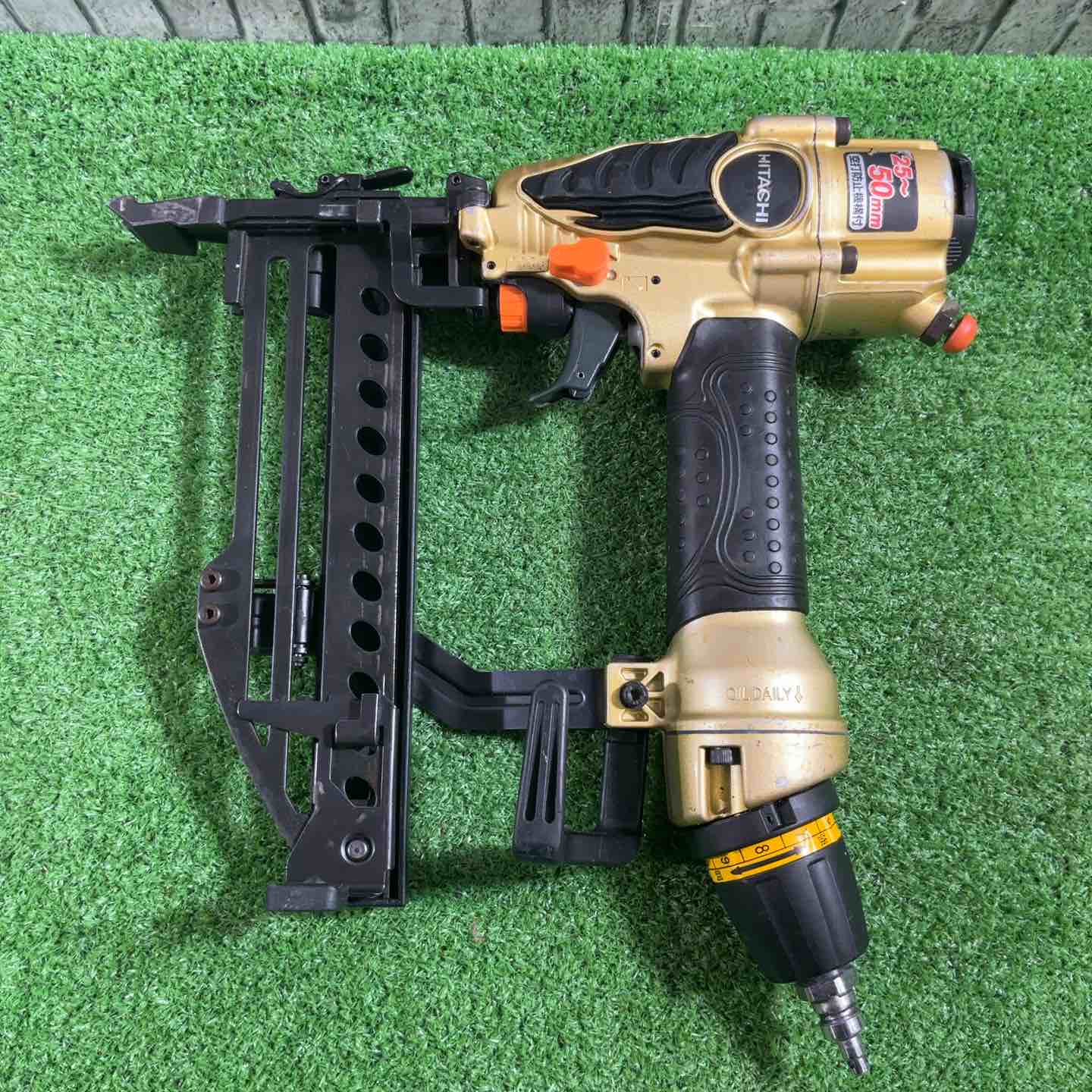 【中古】★ハイコーキ(HIKOKI ※旧:日立工機) 高圧フロアタッカ N5004HMF【三角江店】
