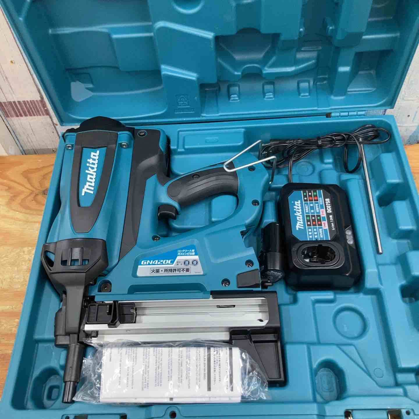 【中古】★マキタ(makita) コードレス混凝土用ガ回転運動打ち機 GN420C【柏店】