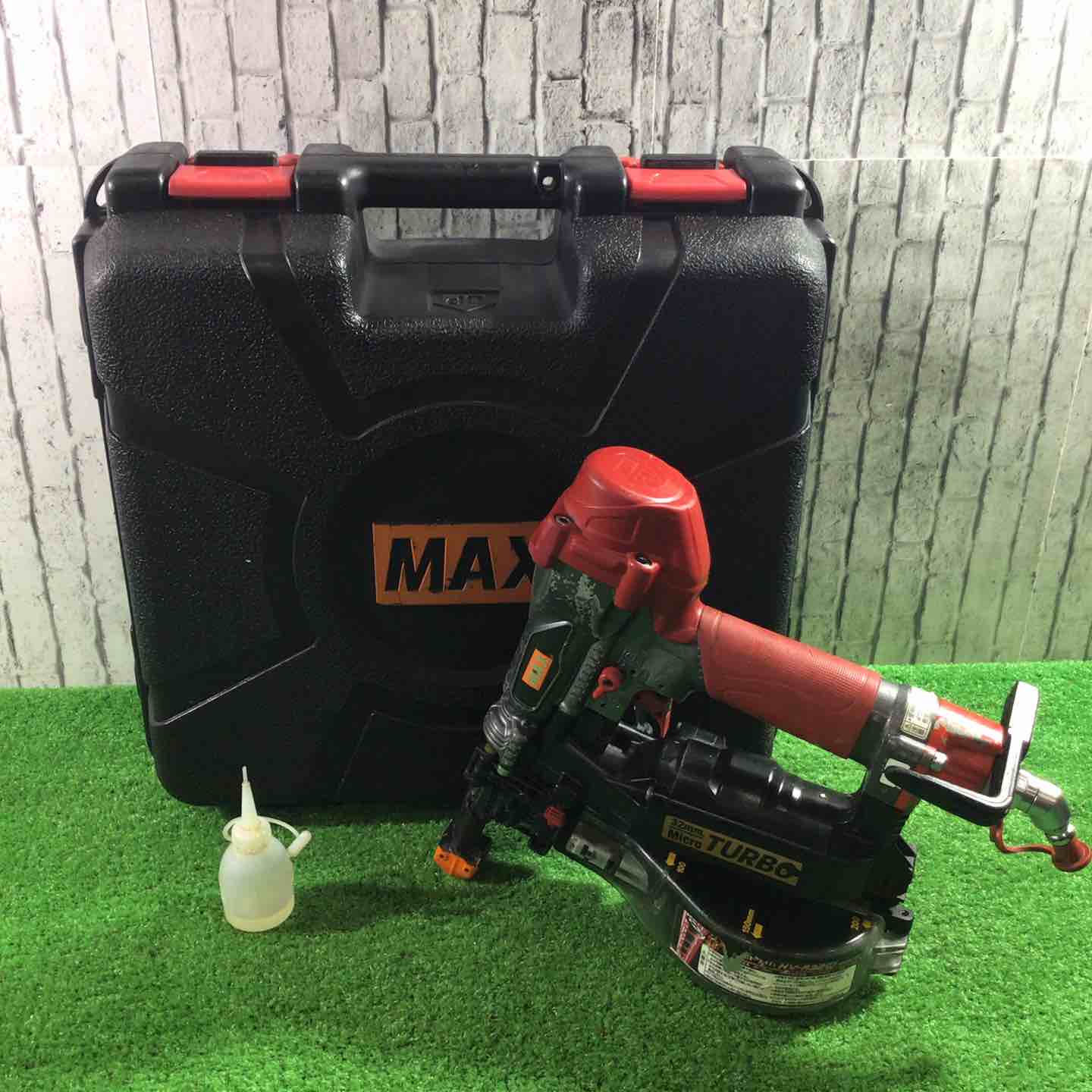 【中古】★マックス(MAX) 高圧大気圏螺旋釘打ち機 HV-R32G1 1週引き受ける 動くこと突きとめる済【三角江店】