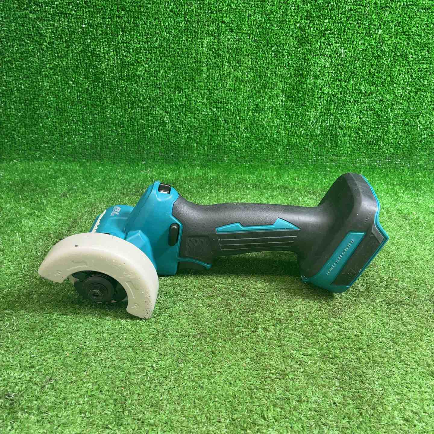 【中古】 マキタ(makita) 76粍コードレスコンパクトカッタ MC300DZ【藤沢店】