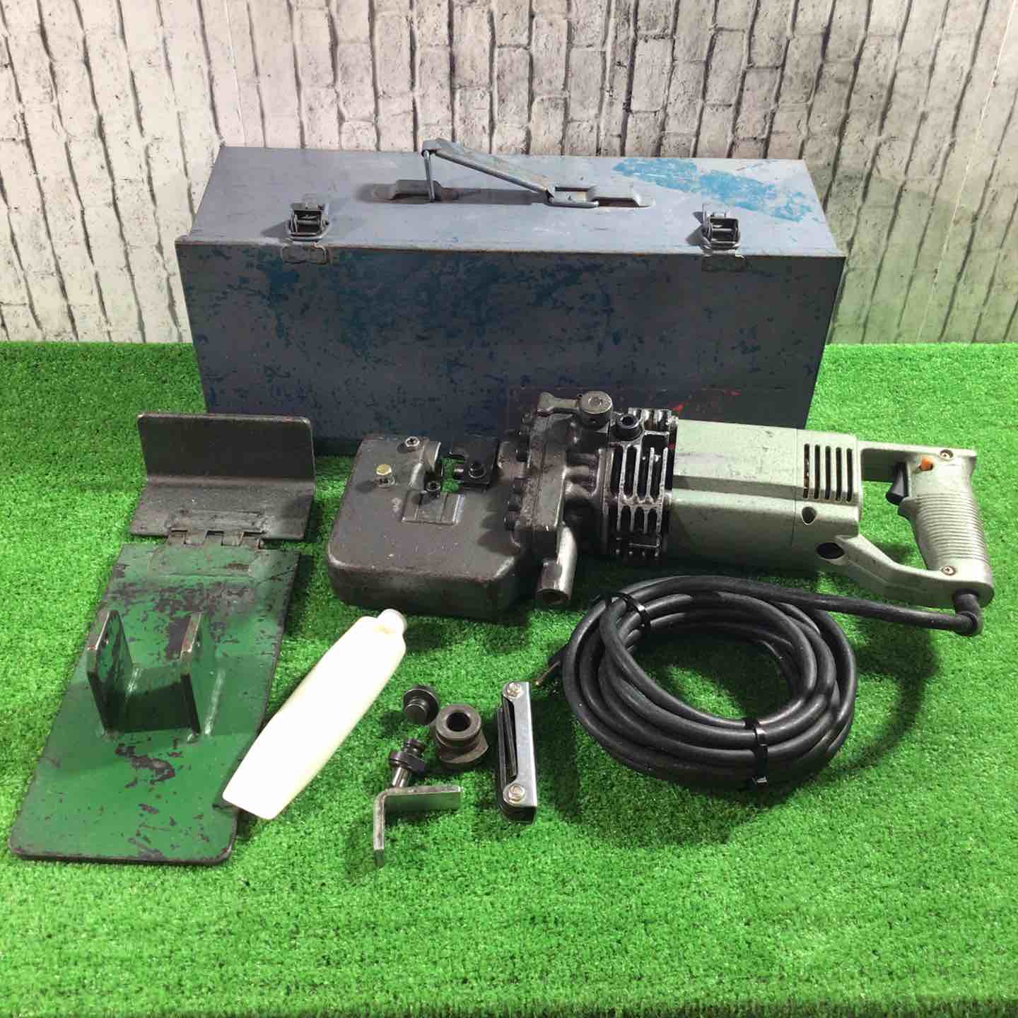 【中古】◇マキタ(makita) パンチャー PP180【三角江店】