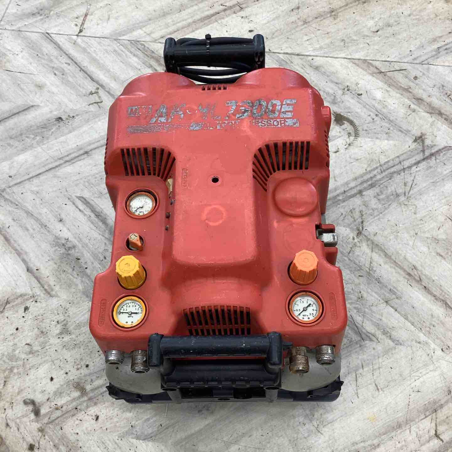 【中古】◇マックス(MAX) 高圧エアコンプレッサ AK-HL7300E[5]【越谷店】｜アクトツール店 15,246円
