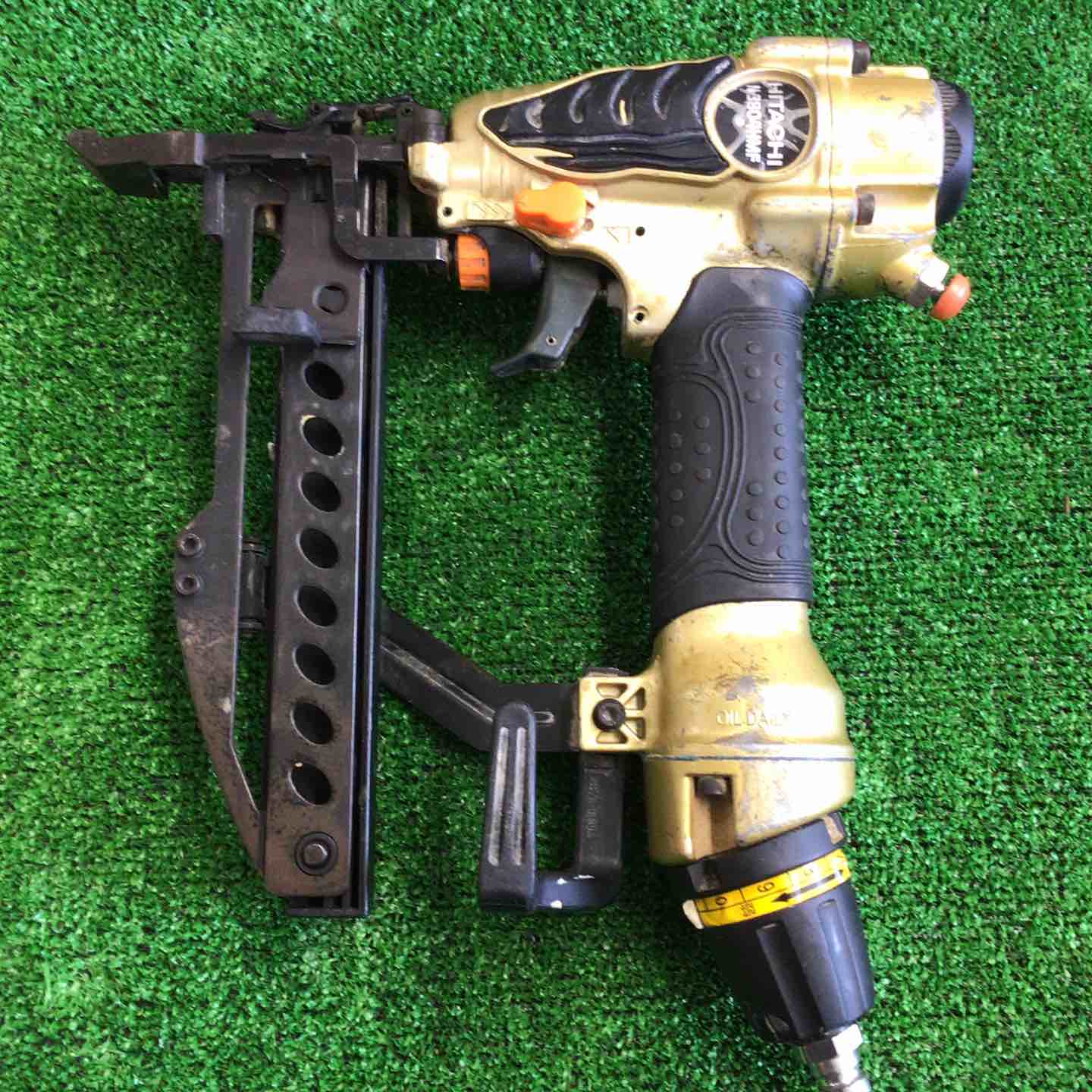 【中古】★ハイコーキ(HIKOKI ※旧:日立工機) 高圧フロアタッカ N3804HMF【町田店】｜アクトツール店 26,085円