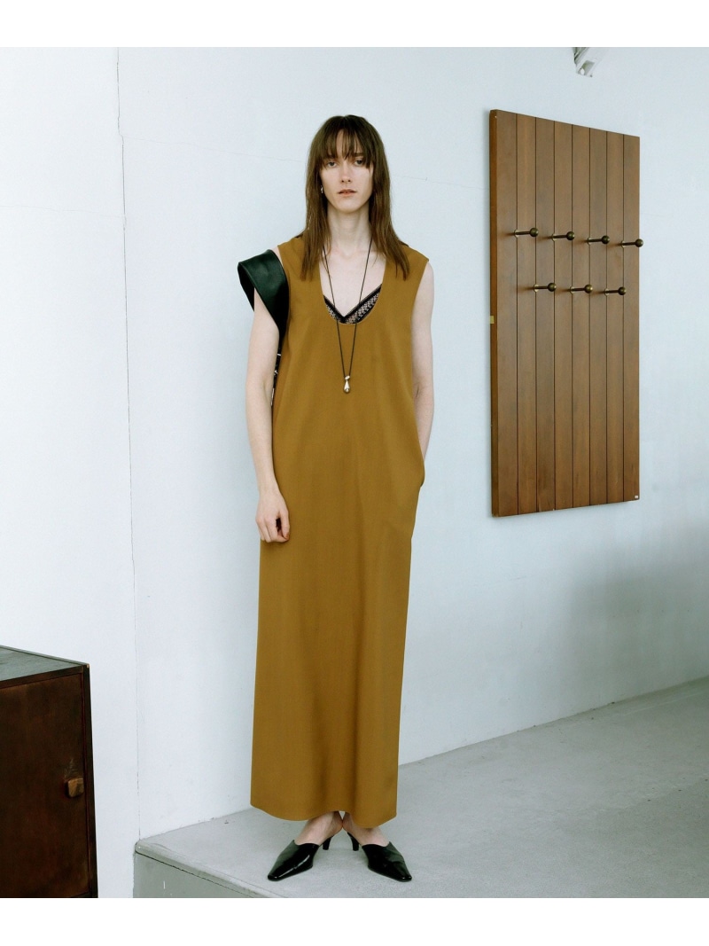 【SALE／50%OFF】【EMOELLE】Uネックドレス ADAM ET ROPE' FEMME アダムエロペ ワンピース・ドレス ワンピース ブラック ブラウン【RBA_E】【送料無料】[ Fashion]｜ADAM ET ROPE&rsquo;