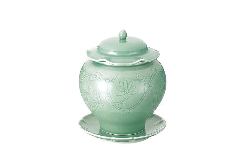 砧青磁仏跳壇 花割皿 大