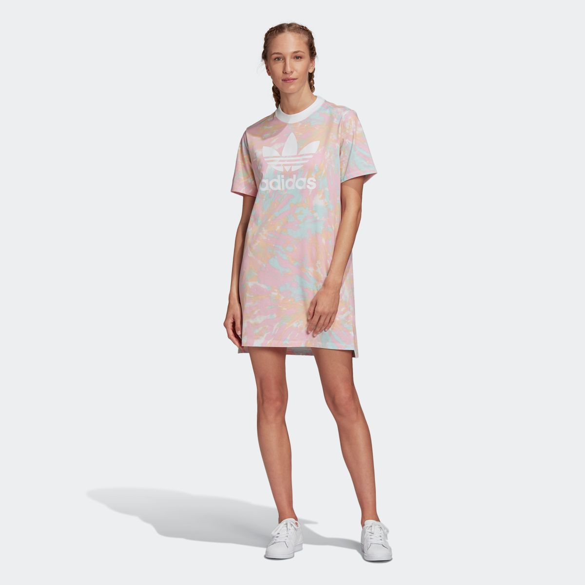 楽天市場 公式 アディダス Adidas Tシャツワンピース オリジナルス レディース ウェア オールインワン ワンピース Gl6134 P1104 Adidas Online Shop 楽天市場店