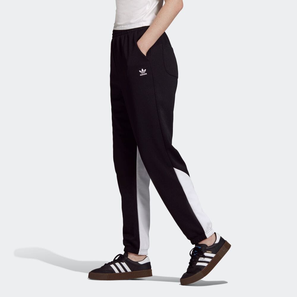 楽天市場 公式 アディダス Adidas ラージロゴ トラックパンツ ジャージ オリジナルス レディース ウェア ボトムス ジャージ パンツ 白 ホワイト Gd2229 下 Adidas Online Shop 楽天市場店