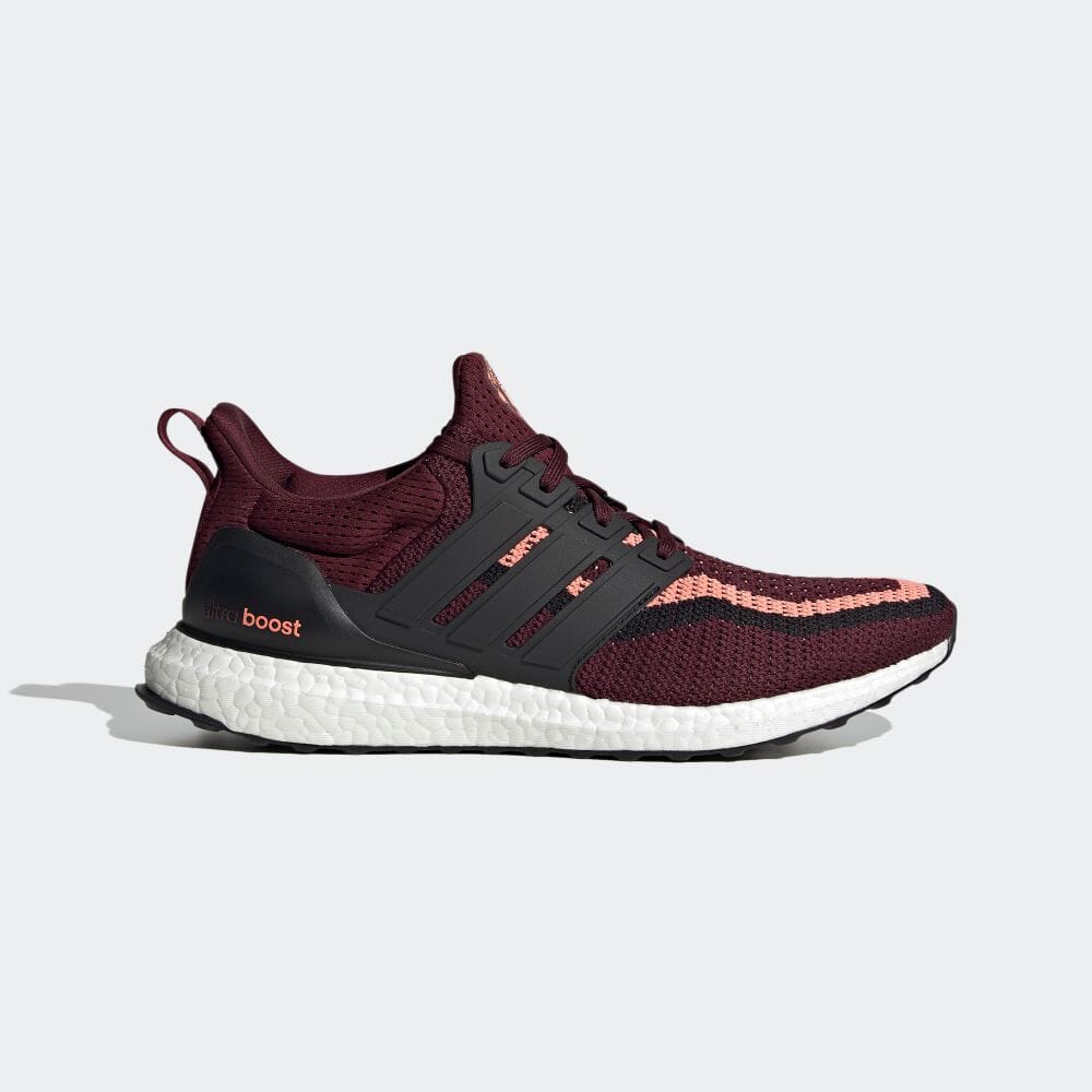 楽天市場 全品送料無料 03 04 00 03 11 09 59 公式 アディダス Adidas ランニング Ultraboost Dna マンチェスター ユナイテッド Ultraboost Dna Manchester United レディース メンズ シューズ スポーツシューズ 赤 レッド Fz36 スパイクレス P0304