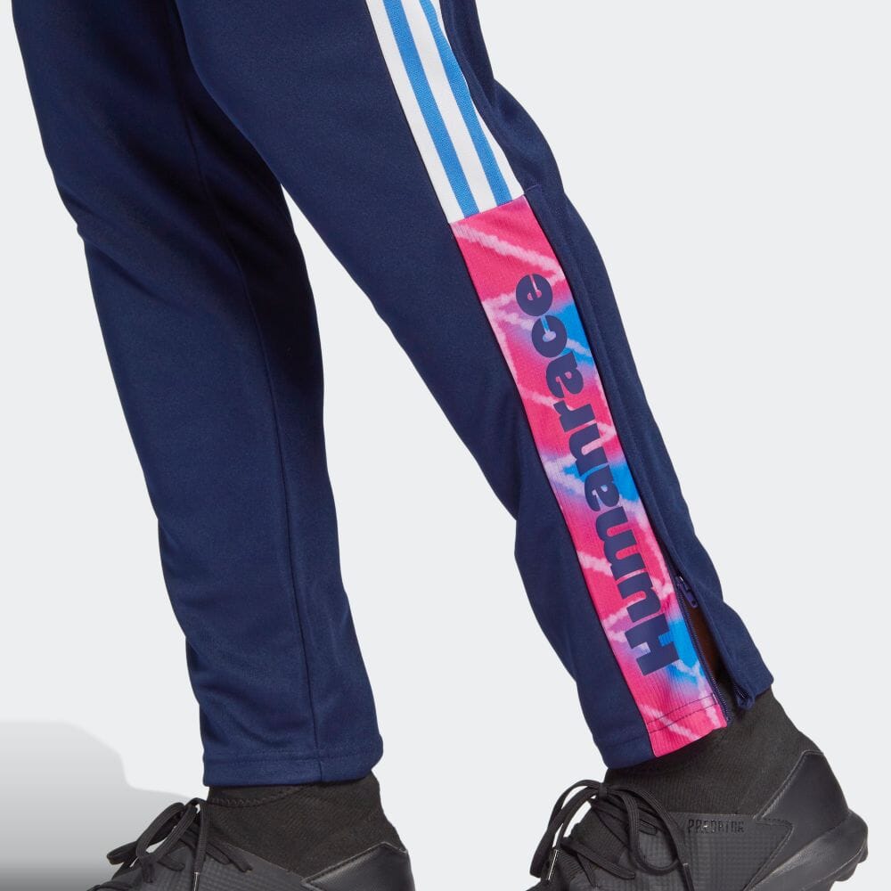 堅苦しさ アディダス Adidas 返品可 蹴球 Human Race ティロショーツ Human Race Tiro Pants メンズ 着り物 ボトムス パンツ 青色信号 青 Gi7452 Eoss21ss Daemlu Cl