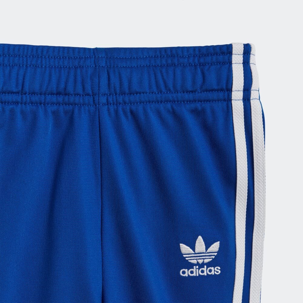 無条件 特別価格 新品 アディダスオリジナルス スリーストライプス ジャージ 緑 セットアップ 期間限定セール Www Nigerianbanker Com