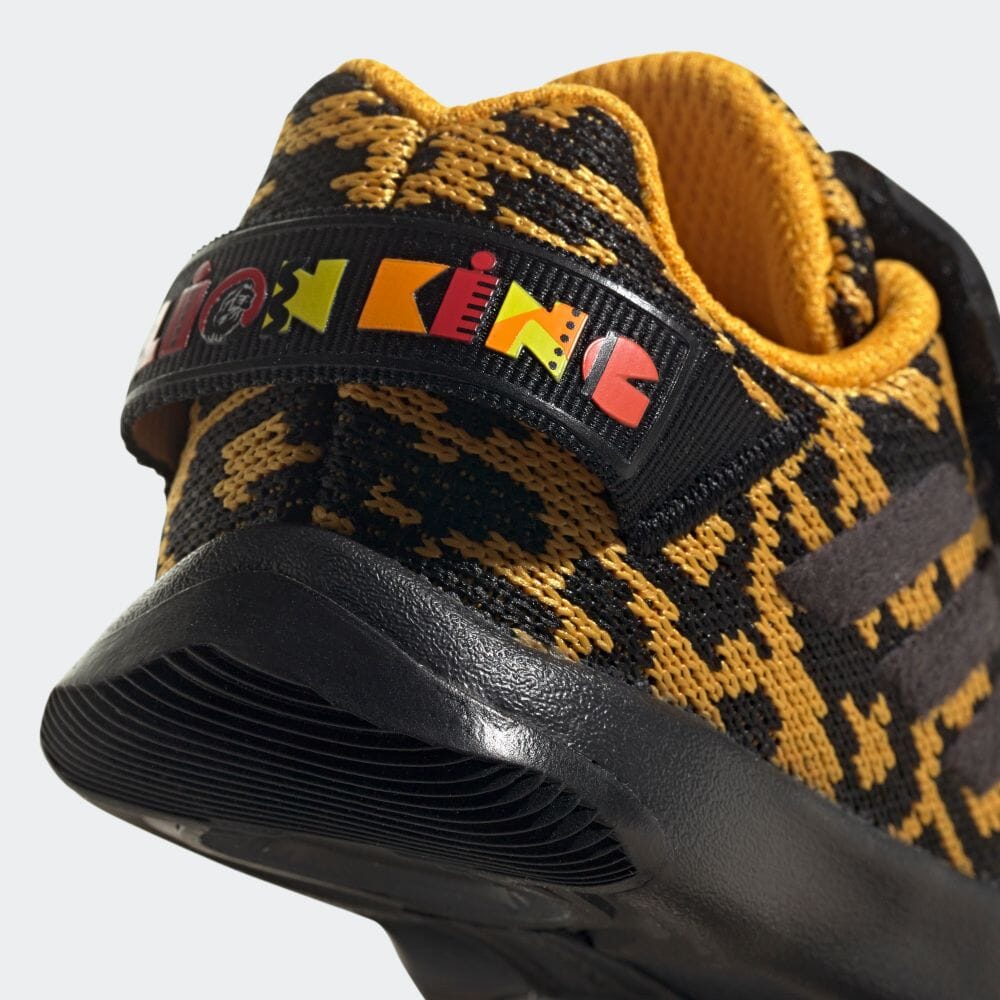 公式 アディダス Adidas 返品可 ジム トレーニング ディズニー ライオン キング シンバ Activeplay Disney Simba Lion King Activeplay キッズ シューズ スポーツシューズ イエロー H トレーニングシューズ Bayleafkitchen Co Uk