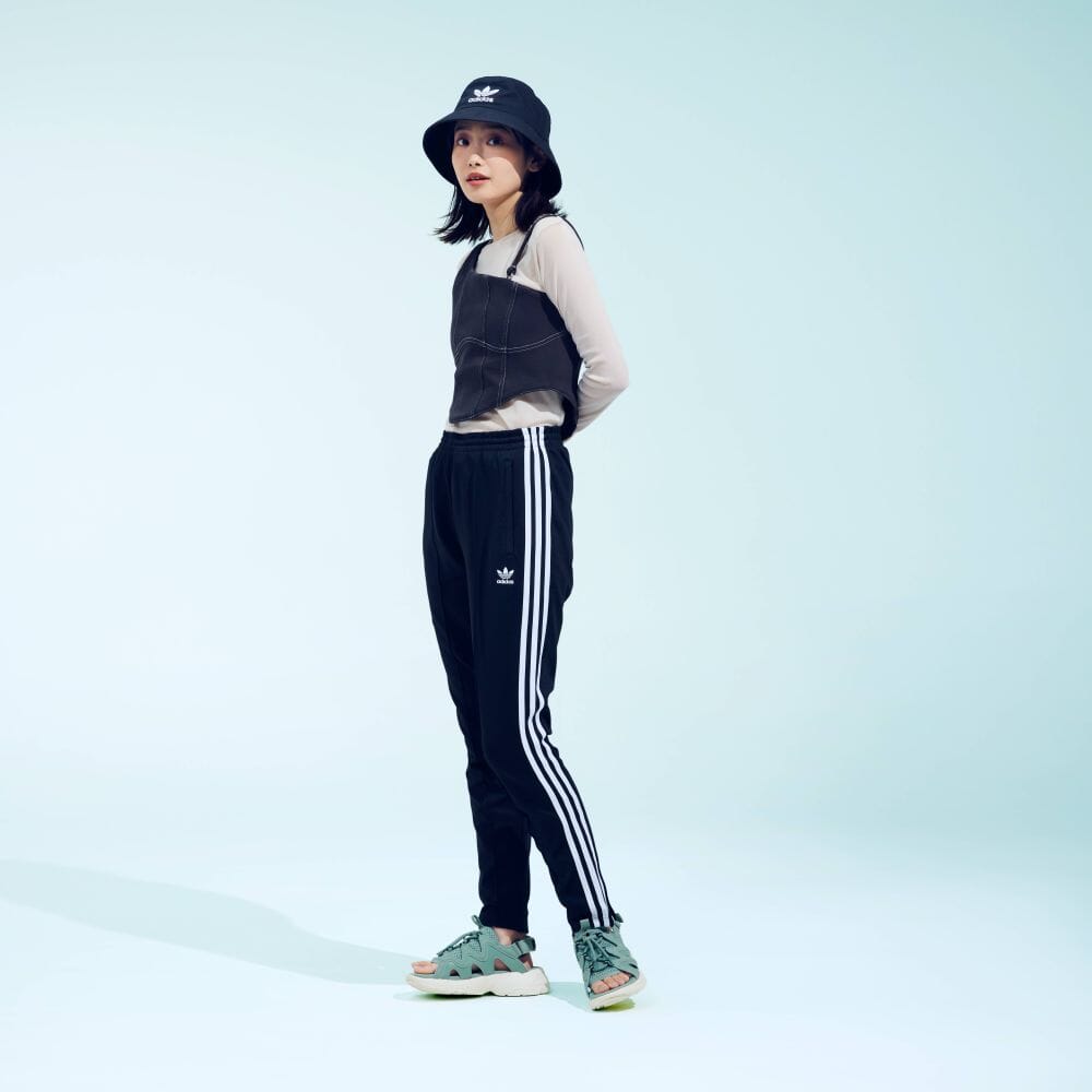 Adilette 22 サンダル★Wonder Beige★adidas★完売間近★人気色 楽天市場】アディダス サンダル アディレッタの通販