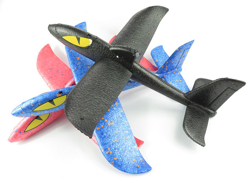 toy airplanes that can fly