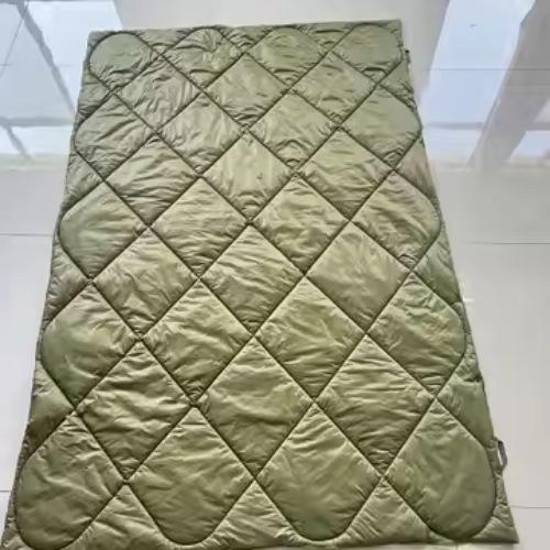 【百貨店SALE】毛布 不規則さ柄 落ちこむ 雨合羽 携帯型 着付ける能力のある 軽さ 薄っぺら 情の籠もった 事務室 旅する アウトドア 難民キャンプ ピクニック 折りたたみ 保暖 ブランケット 毛布