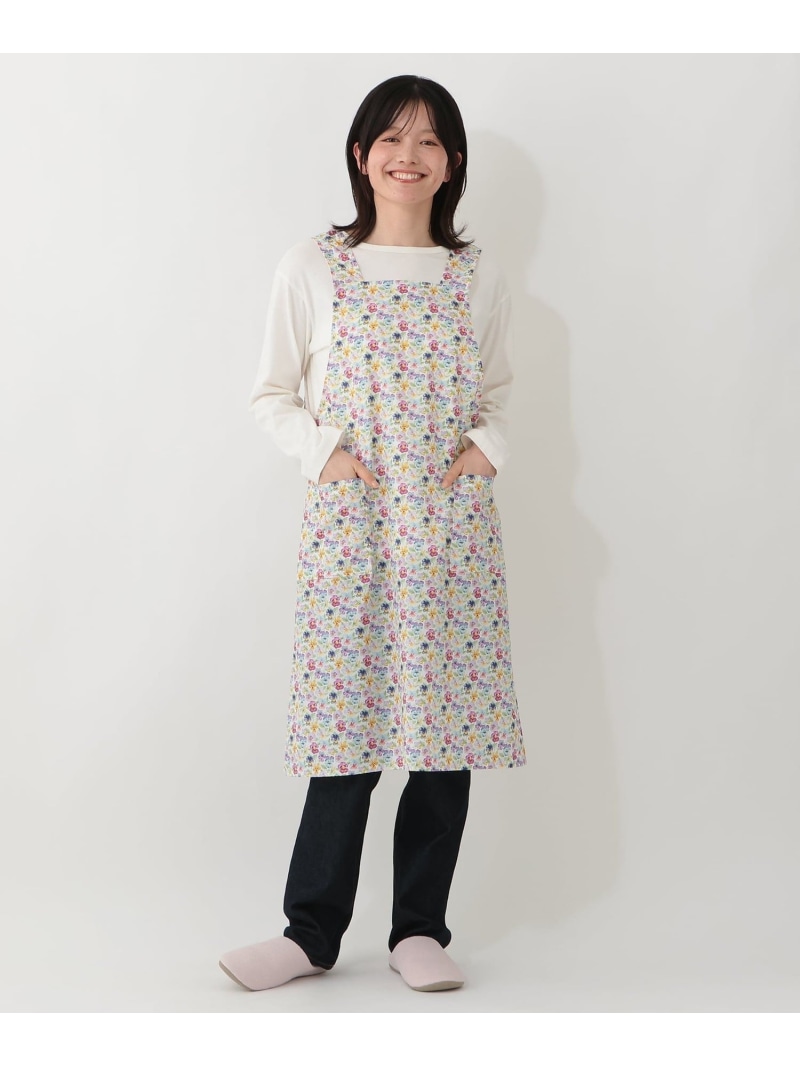 バックリボンエプロン/リバティプリント Afternoon Tea LIVING 昼過ぎお茶・リビング 食器・膳立て手道具・勝手もと設備 前垂れ【貨物輸送無料】[ Fashion]