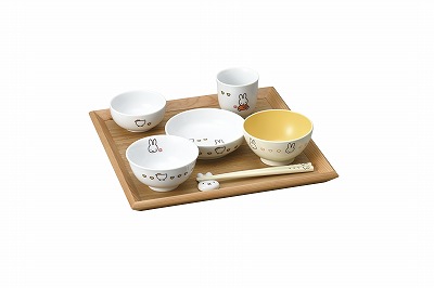 送料無料 送料込 ミッフィー イングレーズ（こっこ親子）お食い初めセット 417721 内祝い お返し ギフトセット 出産内祝い 結婚内祝い 御祝 お彼岸 お供え 御供 お中元 入学 香典返し 粗供養 快気祝い 快気内祝い 10,784円
