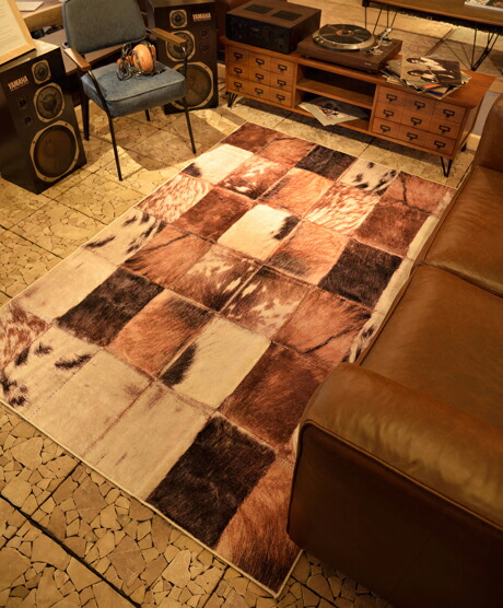 【展示品】　ボーコンセプト　CARE＆FAIR パッチワークハラコラグ 展示品】 ボーコンセプト CARE＆FAIR パッチワークハラコラグ - メルカリ