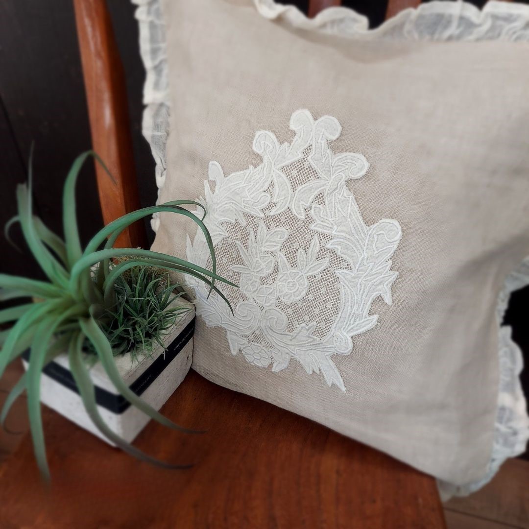 楽天市場】ai 即納 クッションカバー ボタニカル 刺繍 花柄 リネン 麻