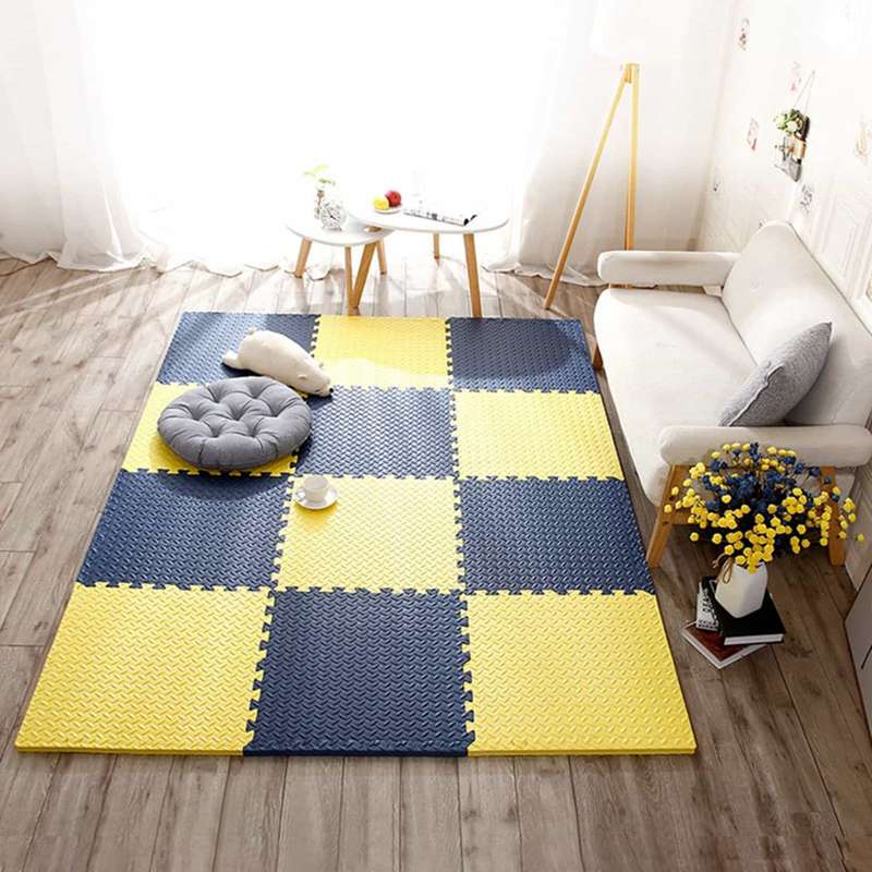 ジョイントマット パズルマット イエロー+ネイビー 30&times;30&times;1.0CM 24枚 大判 防音 抗菌 防臭 洗える 断熱 保温 衝撃吸収 キズ防止 転倒防止 プレイマット フロアマット 防音対策 床暖｜あいあいロジスティック