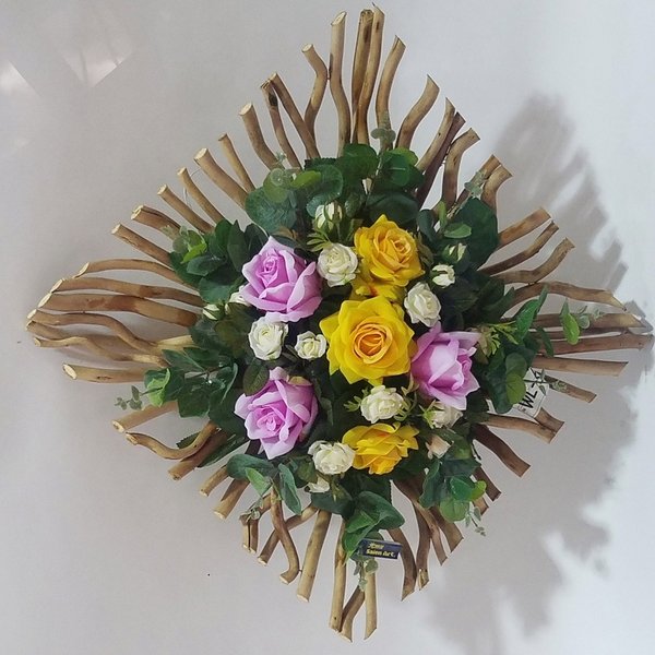 造花アーティフィシャル バラ壁掛けアレンジ 　　白、ピンク、黄　WL-5 高さ55cm×巾55cm 造花・光触媒