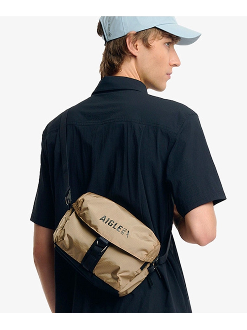 撥水 アーバン ショルダーバッグ 3L AIGLE エーグル バッグ ショルダーバッグ ブラック ベージュ【送料無料】[ Fashion]