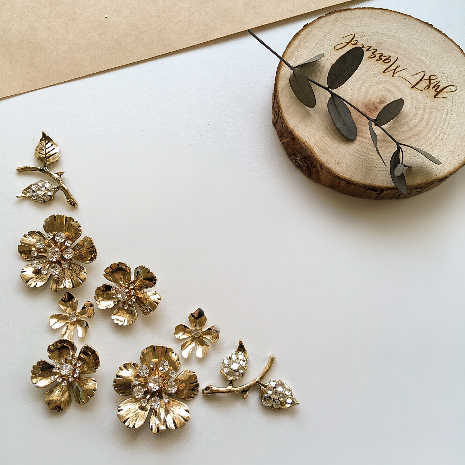 ヘッドドレス フラワー ピン 8本セット ゴールド 花 髪飾り アンティーク ビジュー ヘッドピース ヘアアクセサリー 結婚式 ウェディング ブライダル 髪飾 ヘッドアクセサリー ヘッドパーツ Schwimmbad Delphine De