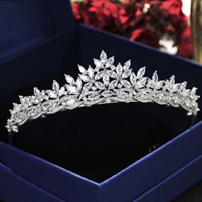 ジルコニア ティアラ 低め シルバー ビジュー 可愛い ヘッドピース ヘアアクセサリー 結婚式 ウェディング ブライダル コーム 和装 髪飾り 花冠 Cdm Co Mz