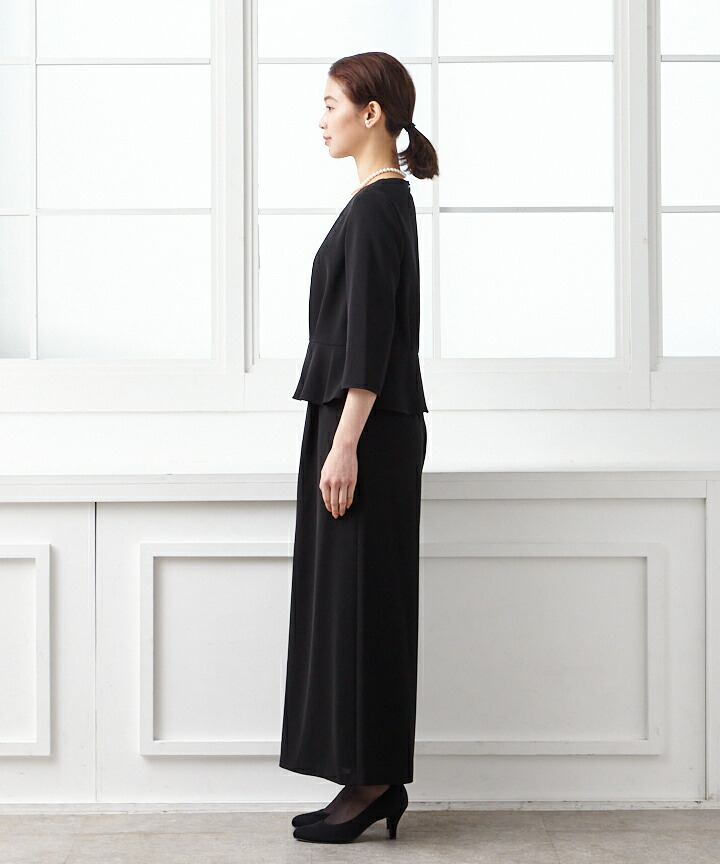 【最大2000円クーポン&PT10倍★5/2701:59まで】【喪服・礼服】ノーカラージャケット、ペプラムトップス、ワイドパンツの3点アンサンブルワイドパンツパンツスタイルエメaimer冠婚葬祭黒ブラック喪服パンツ喪服ブラックフォーマル