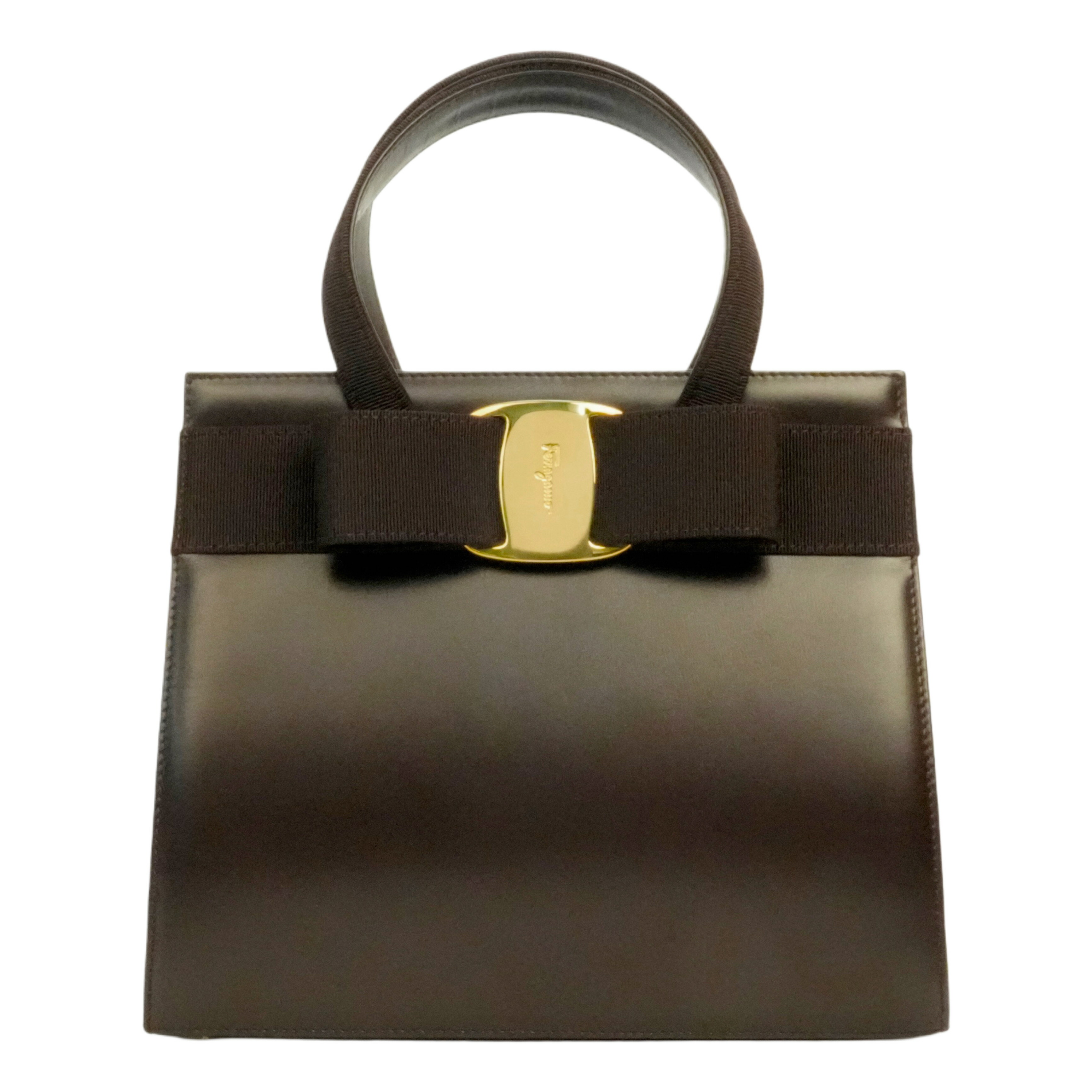 超美品✨ Ferragamo フェラガモ 2way ショルダー クラッチ　ヴァラ 5超美品 サルヴァトーレフェラガモ ショルダーバッグ クラッチ
