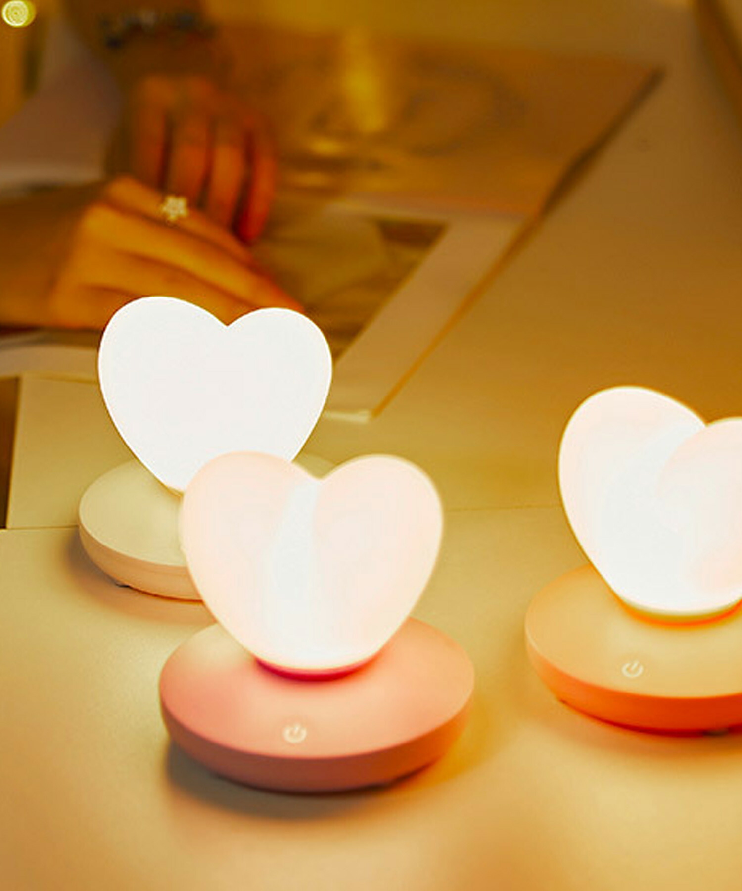 楽天市場 インテリアライト 間接照明 おしゃれ Led デスクライト 卓上 ライト コードレス ハート ラブライト 10mah かわいい おしゃれ 充電式 ダイニング 寝室 かわいいハート型卓上ライト Aimoha