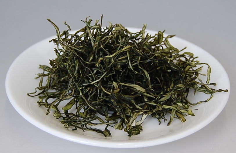 国産 乾燥カット茎わかめ 三陸産 1kg（三陸産くきワカメ）
