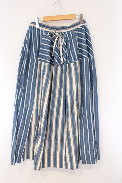 税込3980円以上買いもとめるで【貨物輸送無料】【USED】Vivienne Westwood / ｽﾄﾗｲﾌﾟﾏｷｼｽｶｰﾄヴィヴィアンウエストウッド ビビアン00 ﾌﾞﾙｰ 【中古】 O-26-04-12-048-sk-YM-os スカート-ボトムス